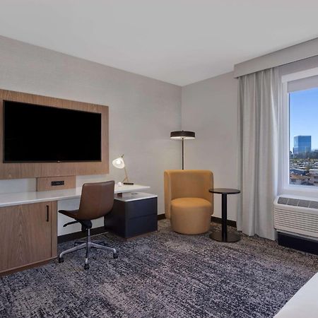 Doubletree By Hilton Las Vegas East Flamingo Exteriör bild
