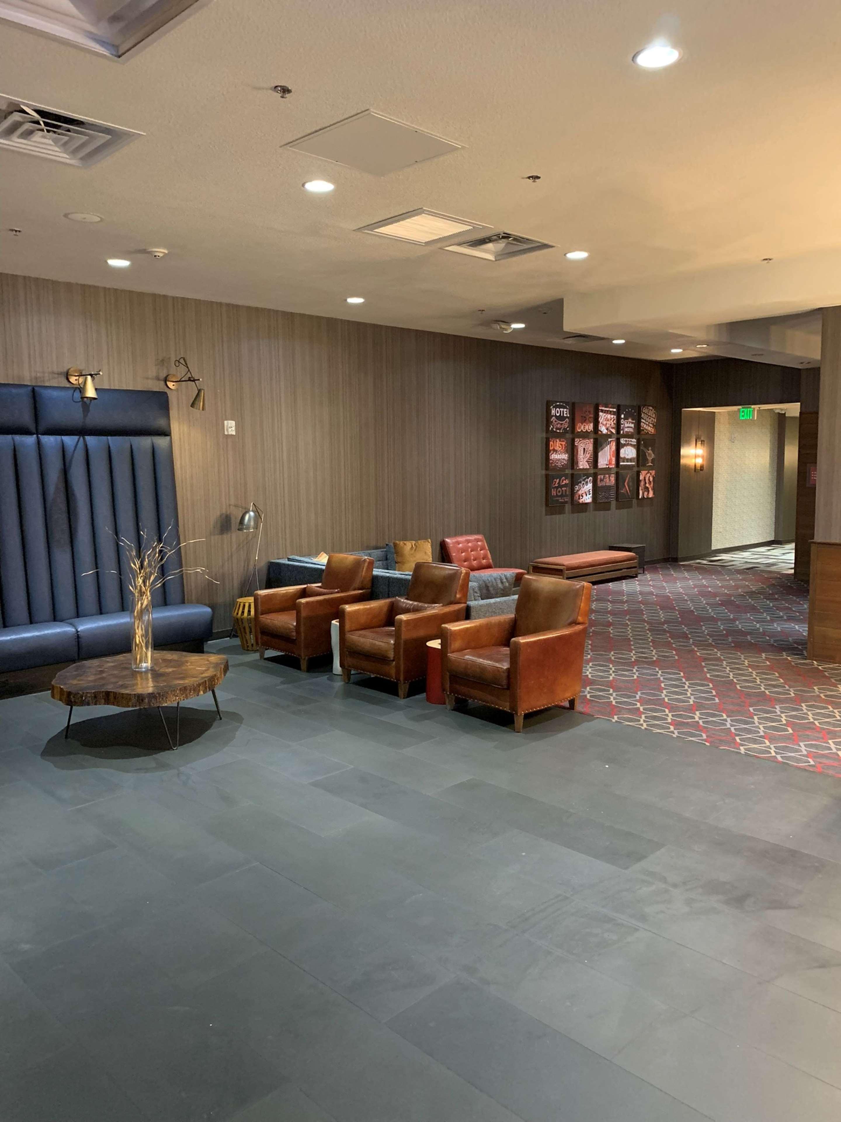 Doubletree By Hilton Las Vegas East Flamingo Exteriör bild