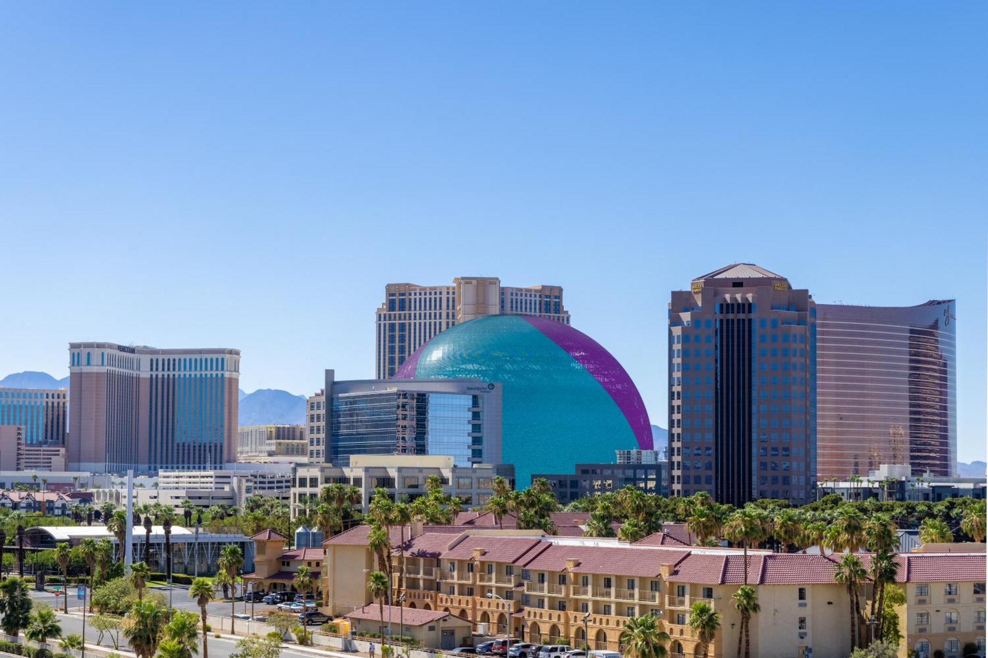 Doubletree By Hilton Las Vegas East Flamingo Exteriör bild