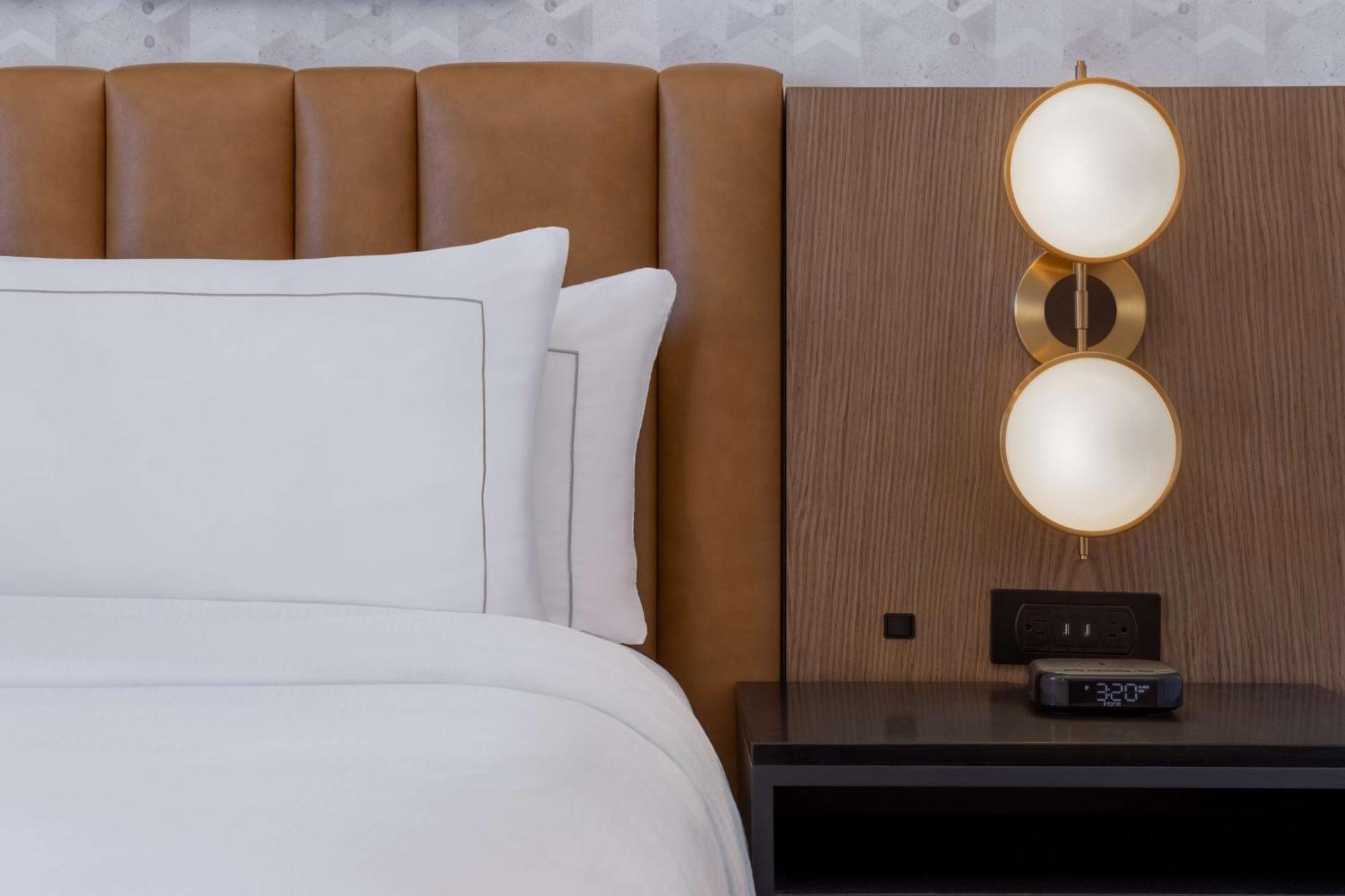Doubletree By Hilton Las Vegas East Flamingo Exteriör bild